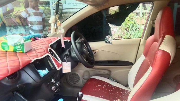 Mobil Bendahara Desa Buket Pala Dibobol Maling, Uang BLT Rp 36 Juta Raib. (Foto: Detik Sumut)