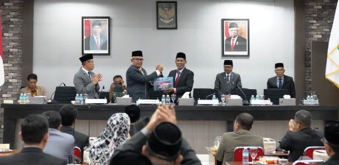 DPRA Gelar Rapat Paripurna Bahas Pertanggungjawaban Pelaksanaan APBA 2023. (Foto: Humas Aceh)