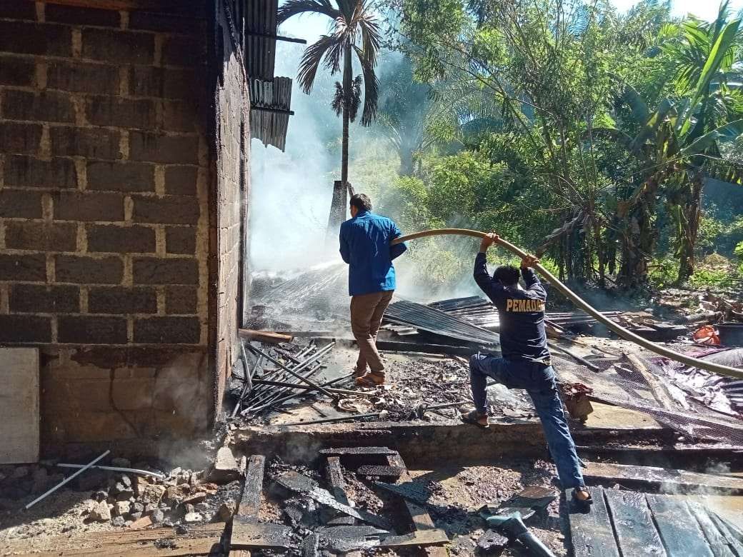 Rumah di Aceh Jaya Ludes Terbakar. (Foto: BPBD)