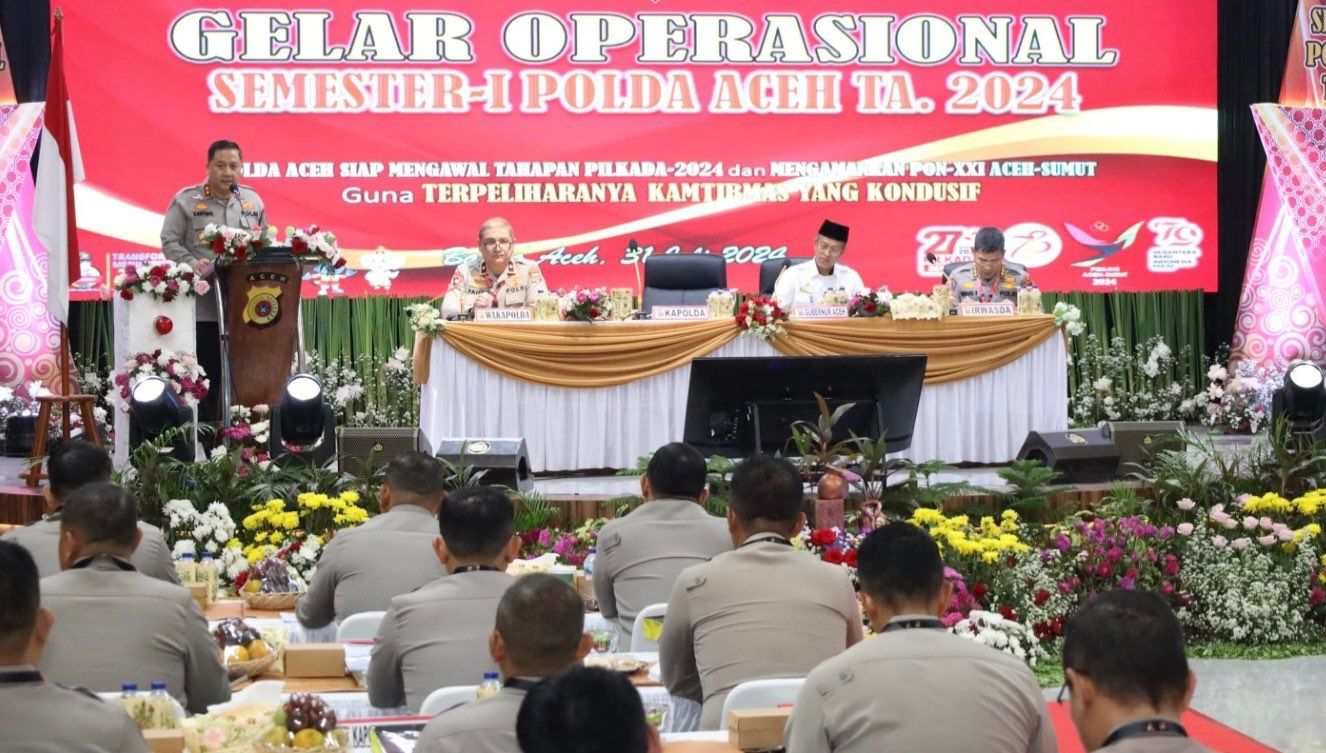 Kapolda Aceh, Irjen Achmad Kartiko, memberi arahan pada pembukaan gelar operasional (GO) semester satu tahun 2024. (Foto; Dok Humas Polda Aceh)