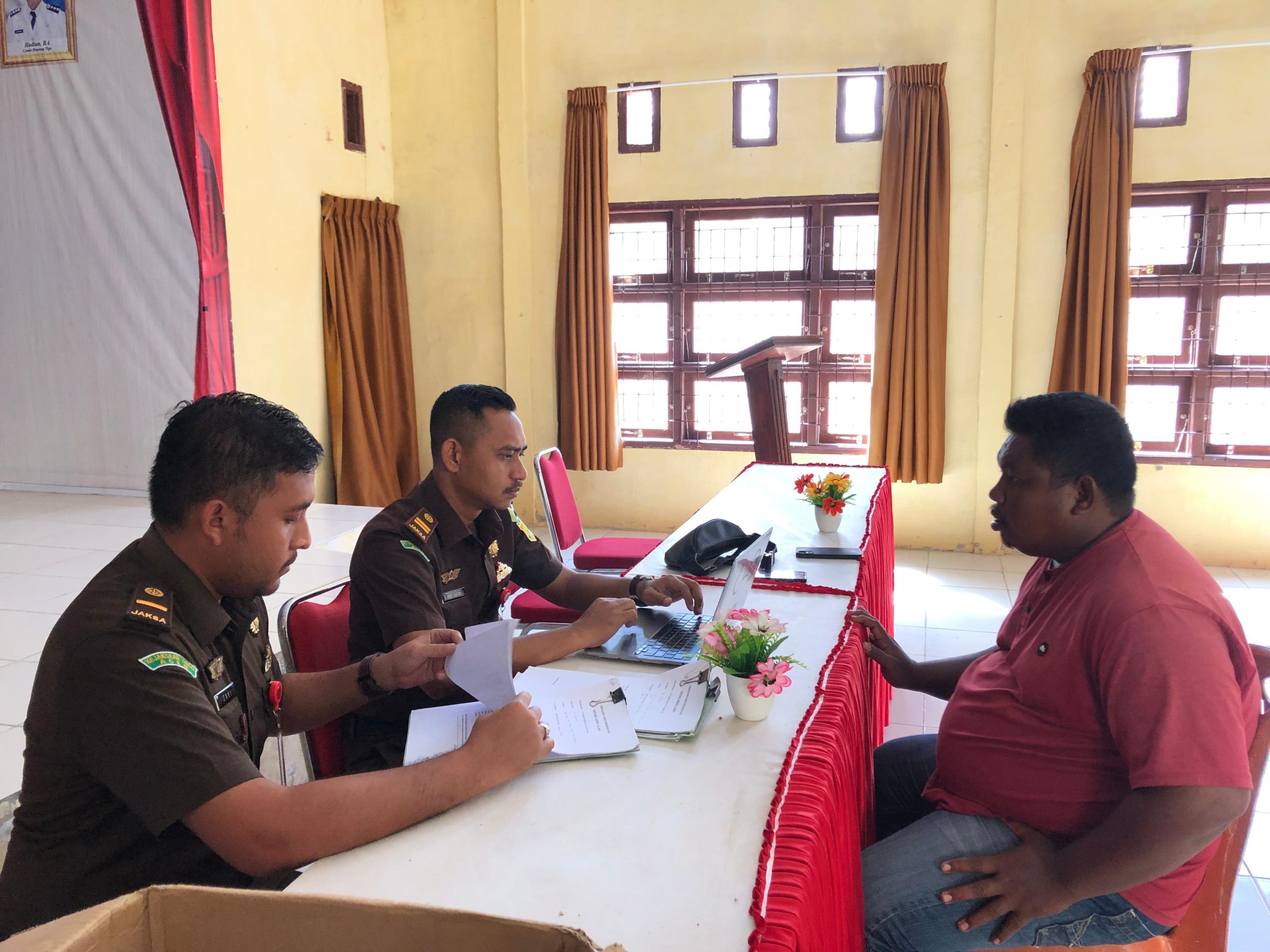 Tim Jaksa Penyelidik saat melakukan penyelidikan. (Foto: Dok. Kejari Aceh Besar)
