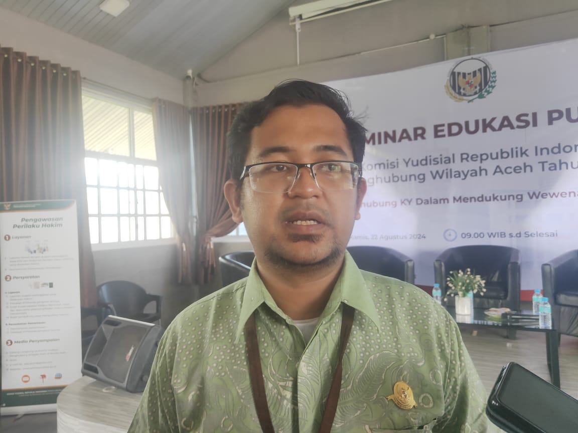 Koordinator Penghubung Komisi Yudisial Wilayah Aceh, Hasrizal. (Foto: Nukilan/Rezi)