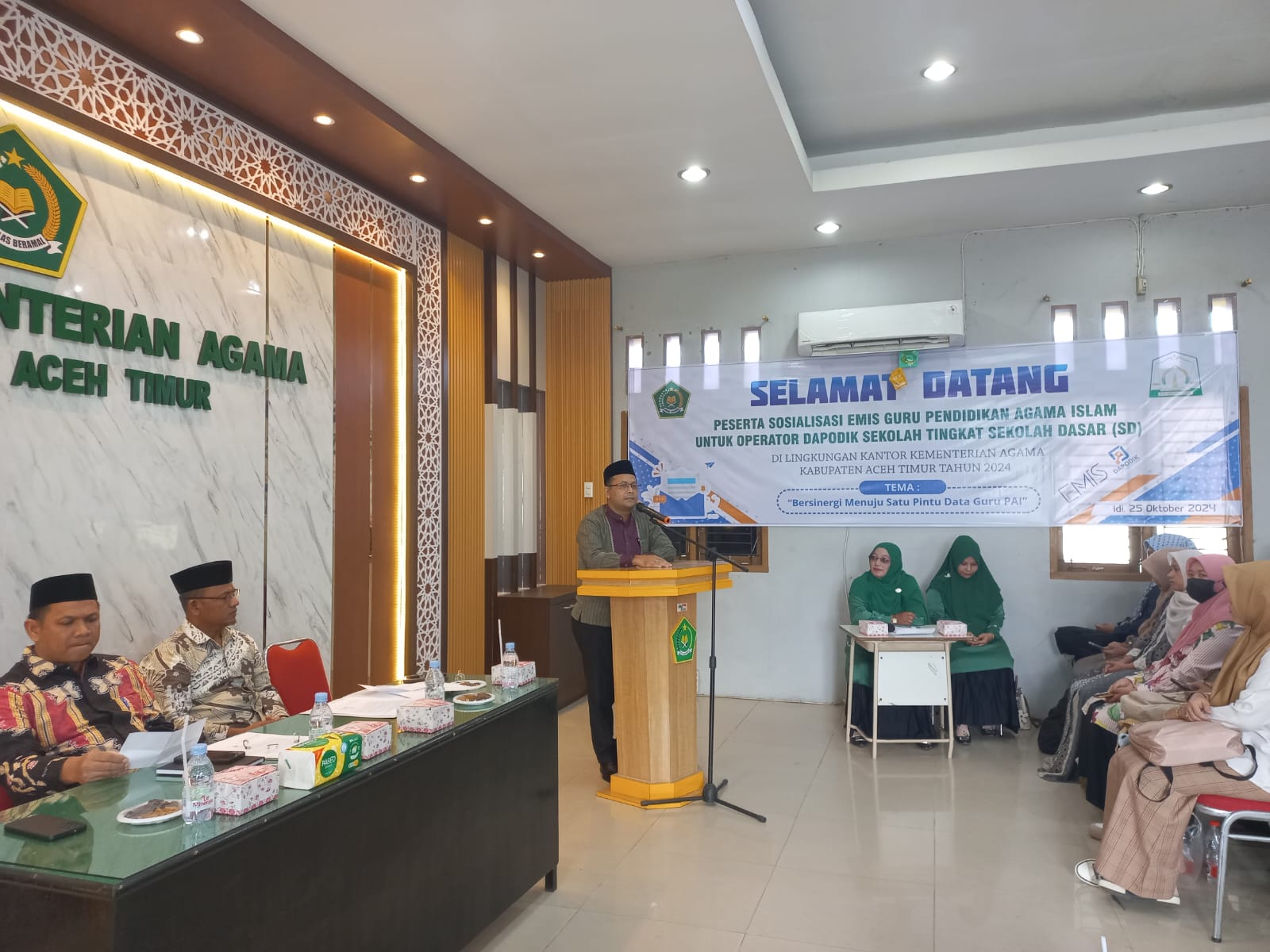Kemenag Aceh Timur Gelar Sosialisasi EMIS untuk Operator Dapodik SD di Aceh Timur. (Foto: Kemenag Aceh)