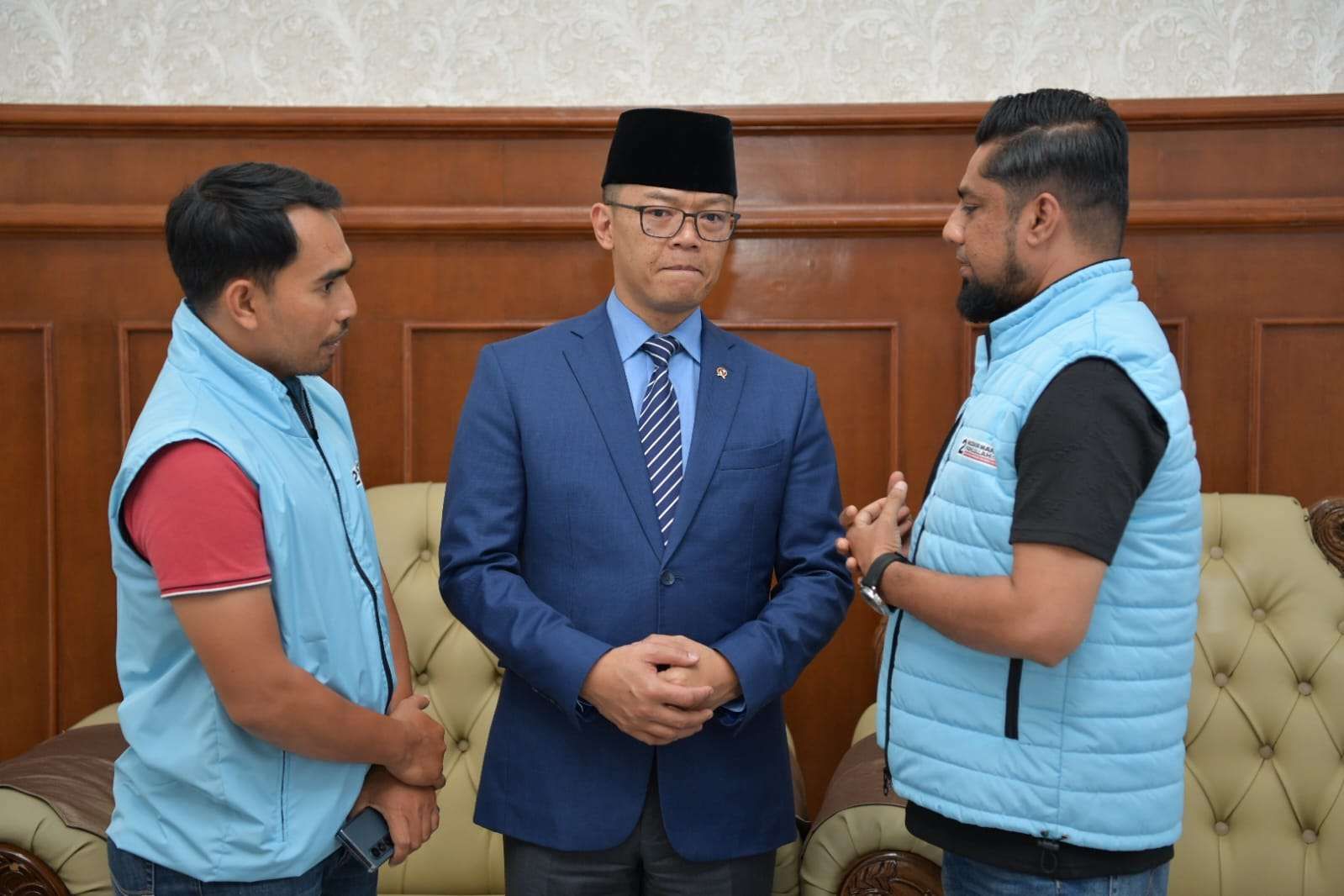 Menlu Sugiono Transit di Aceh. (Foto: RRI)