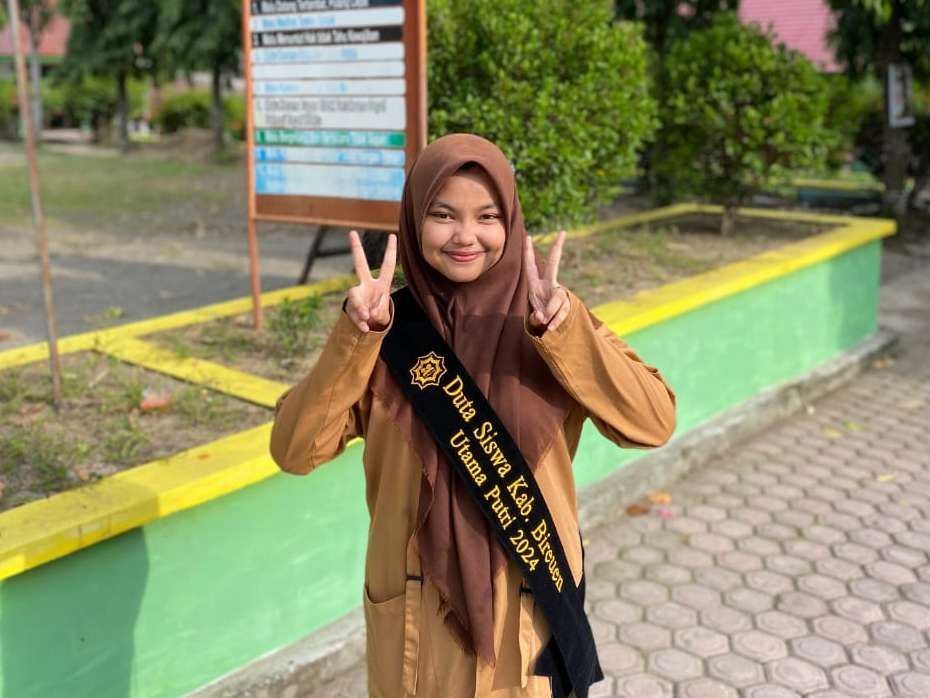 Annisa Al Maqhvira, Siswi Madrasah Aliyah Negeri 2 Bireuen (Foto: For Nukilan)