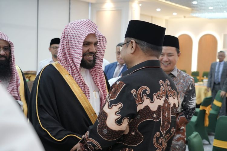 Imam Besar Masjid Nabawi Temui Menag RI. (Foto: Kementerian Agama)