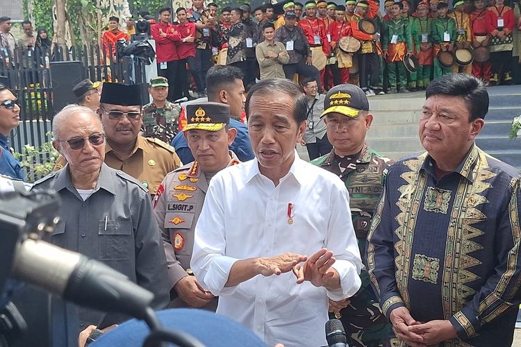 Jokowi Dorong Kopi Gayo dan Nilam Jadi Produk Unggulan Aceh. (Foto: Kompas)