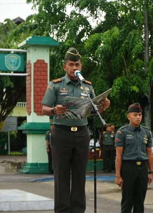 Dandim Aceh Utara Pimpin Upacara Bendera di Lapangan Jenderal Sudirman. (Foto: RRI)