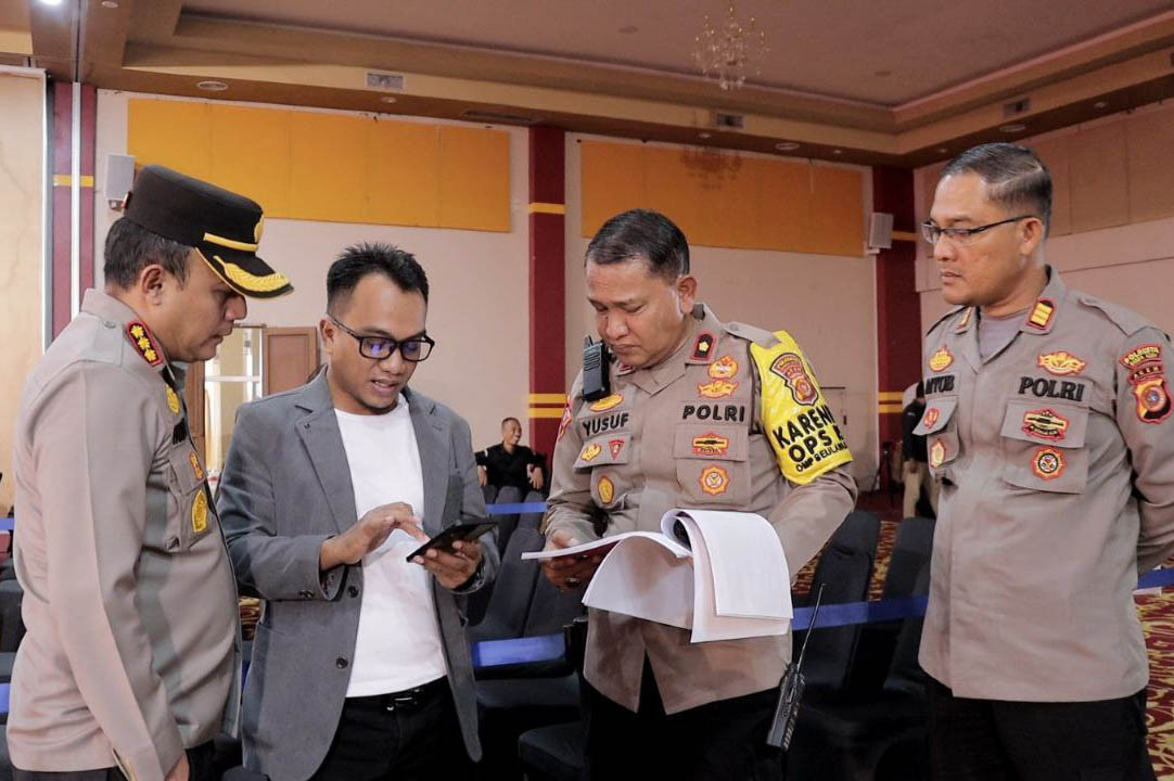 Debat Perdana Cawalkot Banda Aceh Ratusan Personel Polisi Disiagakan untuk Pengamanan Ketat. (Foto: Medcom.id)