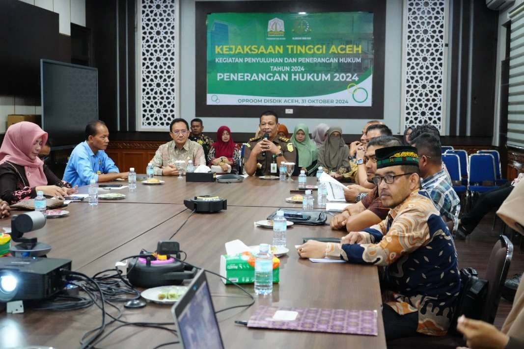 Disdik Aceh bekerja sama dengan Kejati Aceh mengadakan penyuluhan dan penerangan hukum. (Foto: Disdik Aceh/Humas)