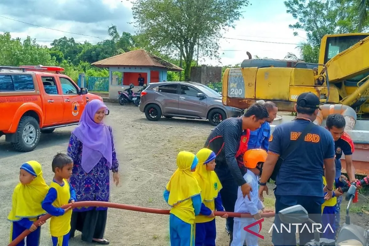 BPBD Aceh Barat Edukasi Bencana kepada Murid TK, Kenalkan Tanggap Bencana Sejak Dini. (Foto: ANTARA)
