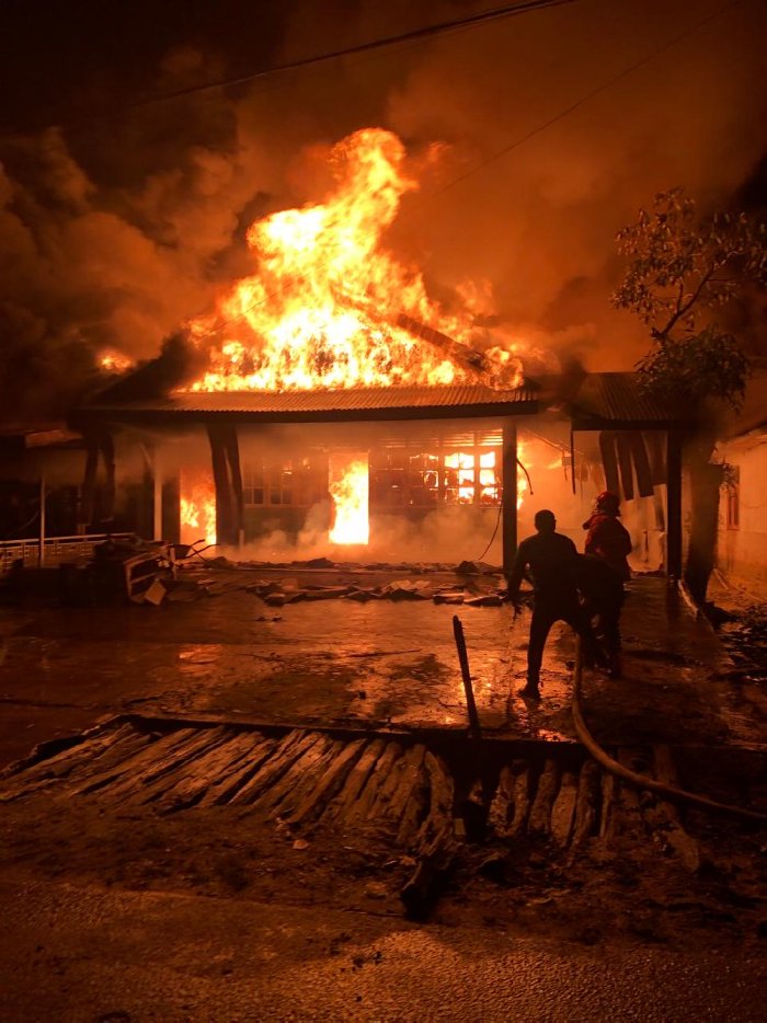 Dua Rumah Warga di Aceh Singkil Hangus Terbakar, Delapan Jiwa Mengungsi. (Foto: BPBA)