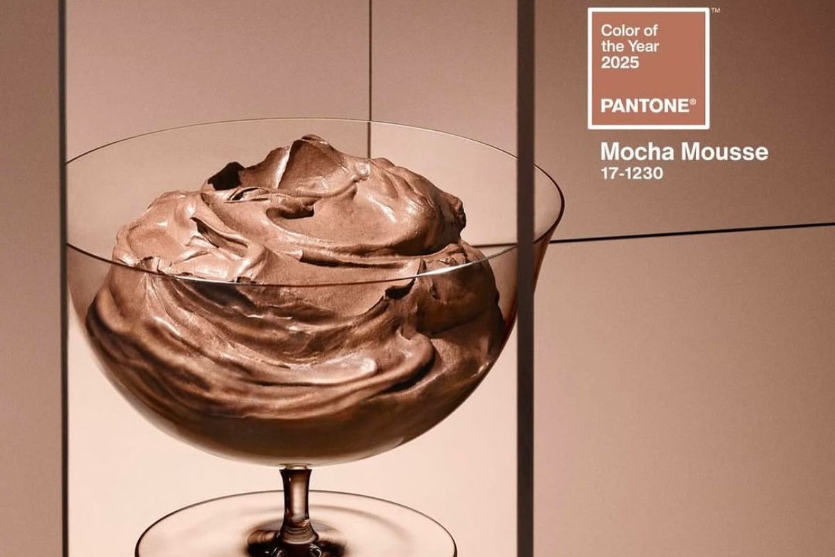 Pantone Pilih Mocha Mousse sebagai Warna Tren 2025. (Foto: Kompas.com)