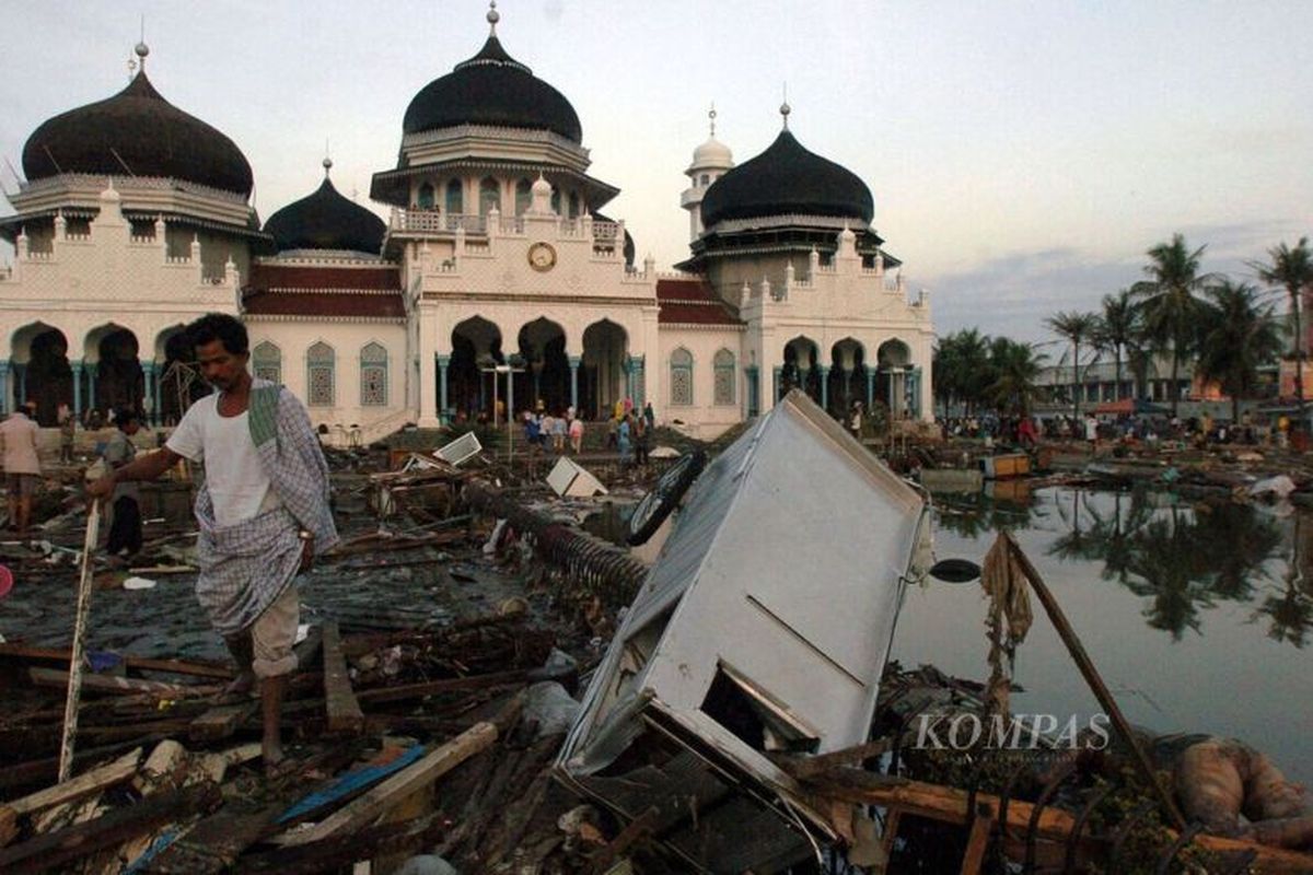Tsunami Aceh 2004. (Foto: Kompas.com)