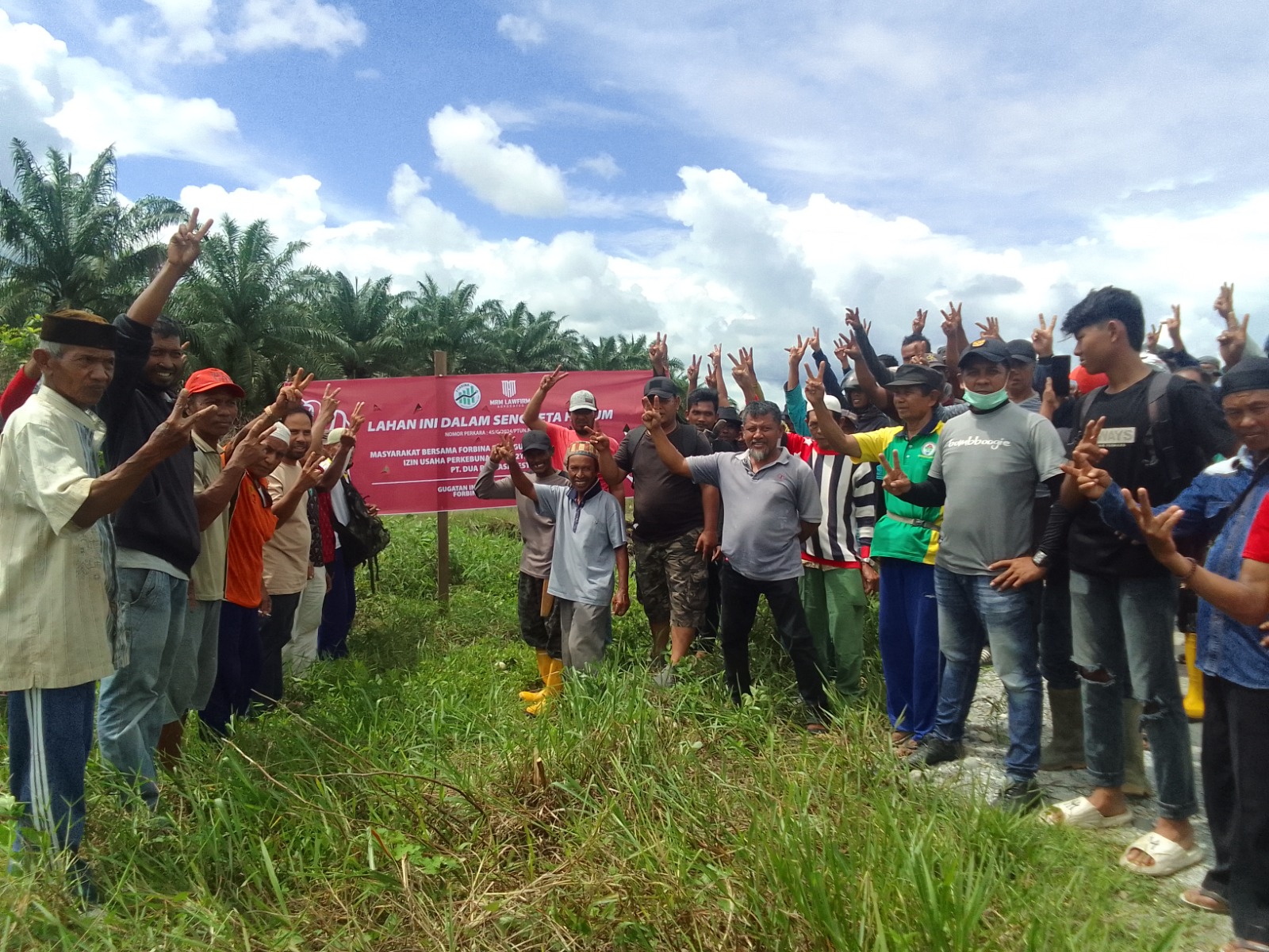 Warga Babahrot Minta Mualem Selesaikan Sengkta Lahan dengan PT DPL