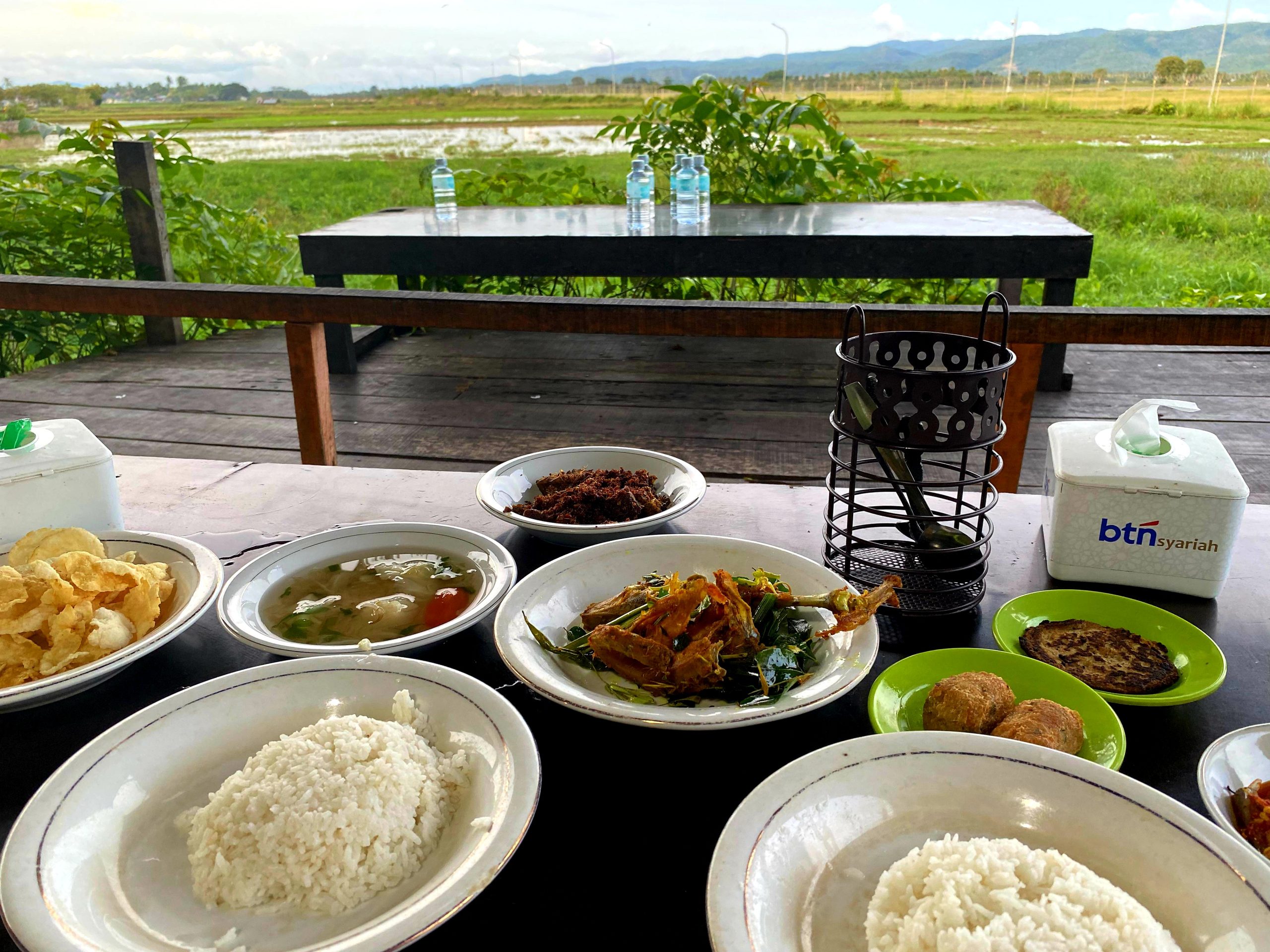 Ayam pramugari cutbit. (Foto: Nukilan)
