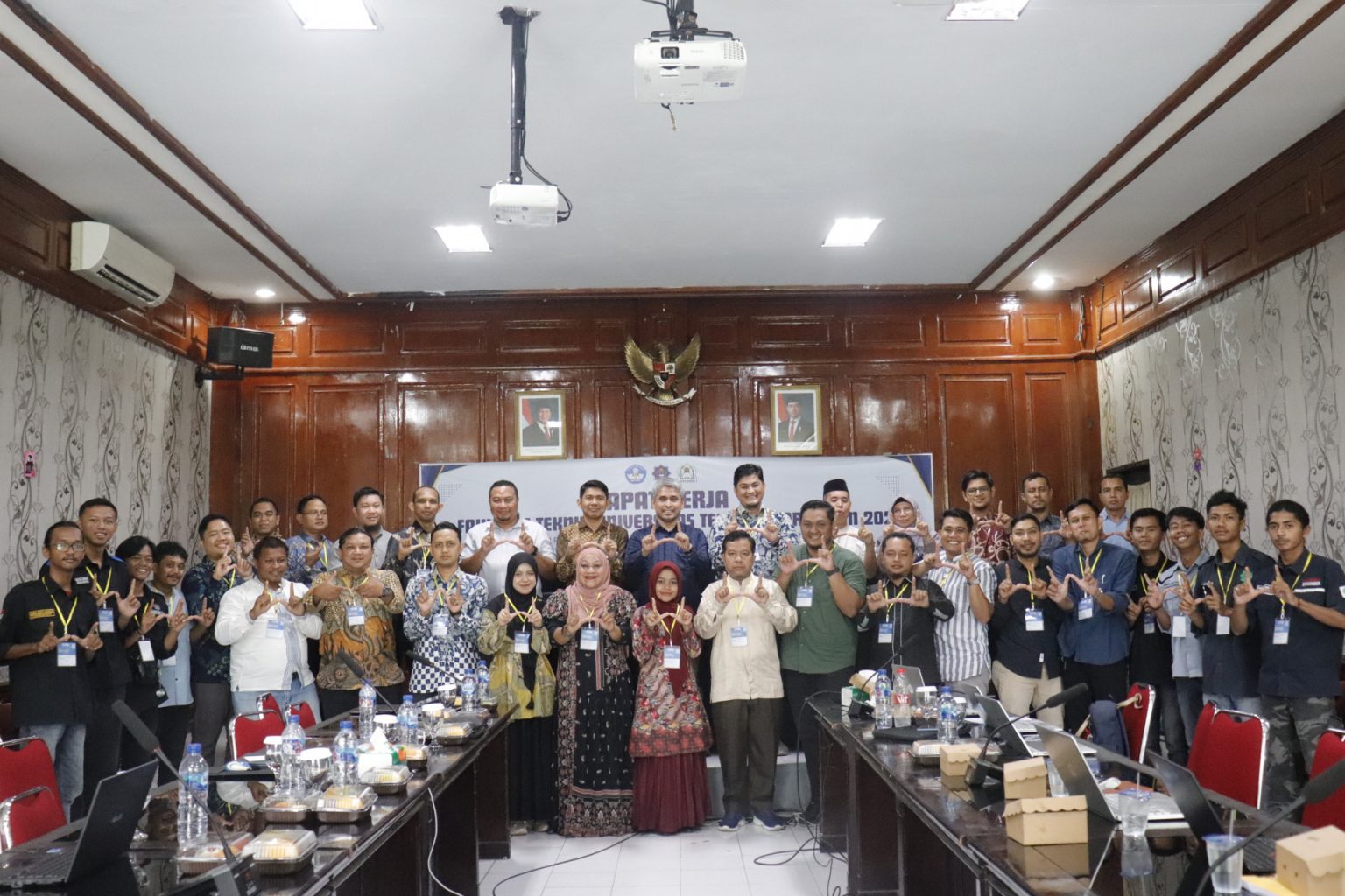 FT UTU dan Bappeda Aceh Barat Berkolaborasi untuk Masa Depan Teknologi dan SDM yang Lebih Baik. (Foto: Humas UTU)