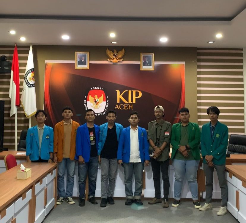 Sejumlah Presiden Mahasiswa dari berbagai perguruan tinggi negeri dan swasta di Banda Aceh dan Aceh Besar menyerukan KIP Aceh untuk memastikan proses rekapitulasi suara Pilkada Gubernur Aceh 2024 berlangsung jujur, adil, dan transparan. (Foto: For Nukilan)