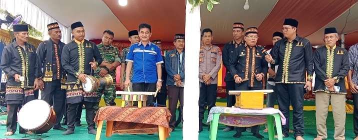 Hadir di Desa Budaya, CEO PT. RKM Aceh Singkil. H. Syuhaimi ajak pelaku usaha di daerahnya dukung pelestarian kearifan lokal di Aceh Singkil. (Foto: RRI)