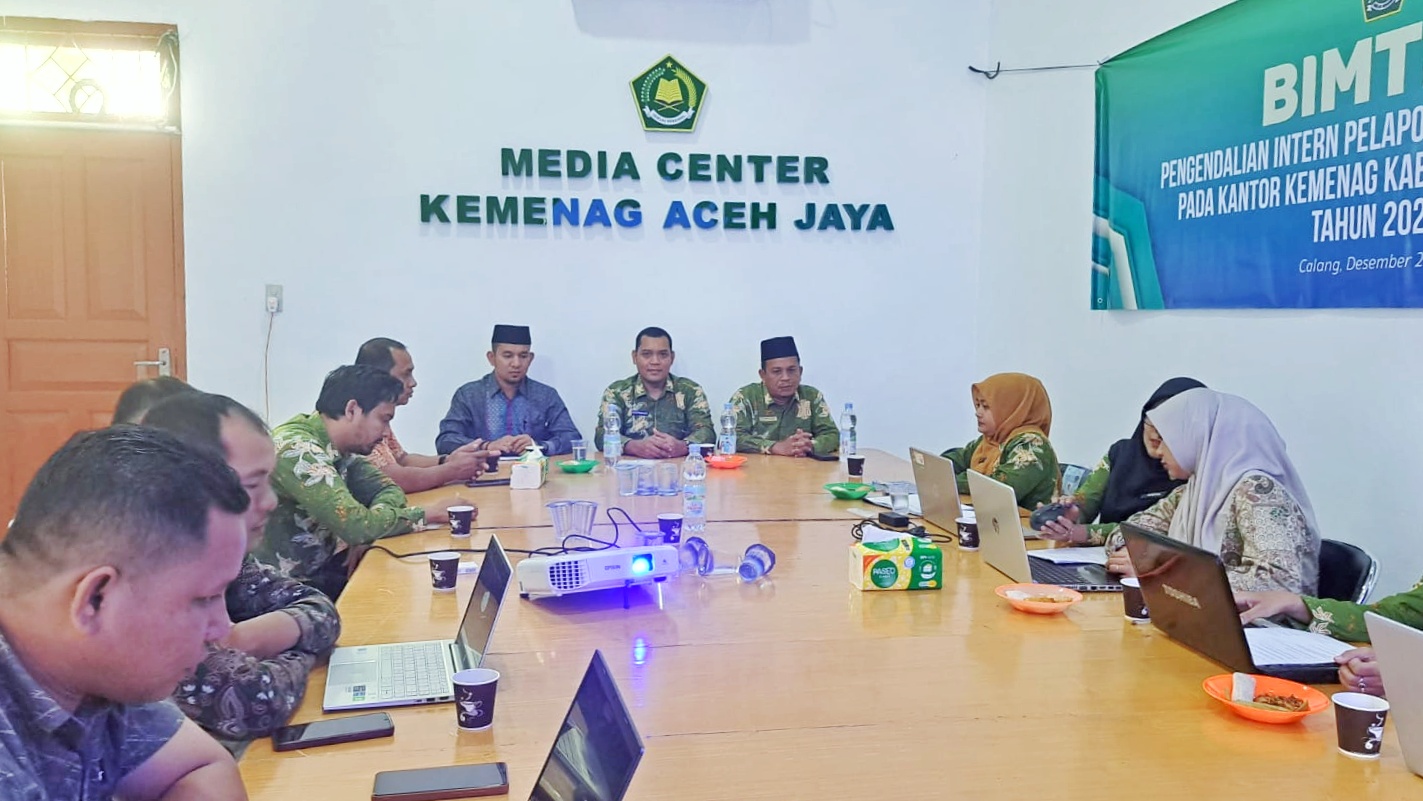 Kakankemenag membuka Kegiatan pipk di ruang media center aceh jaya. (Foto: Kemenag Aceh)