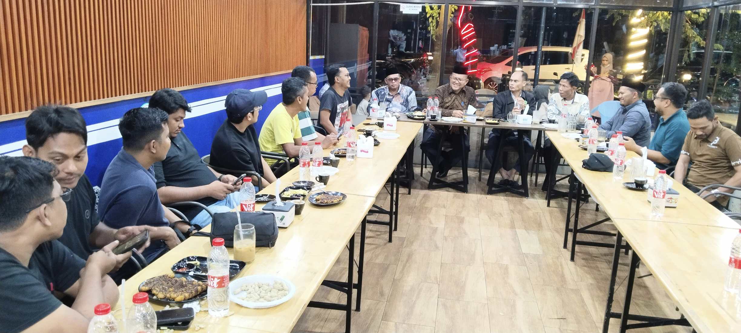 Kakanwil Kemenag Aceh Paparkan Capaian Kinerja dalam Diskusi Santai Bersama Media. (Foto: KEMENAG Aceh)