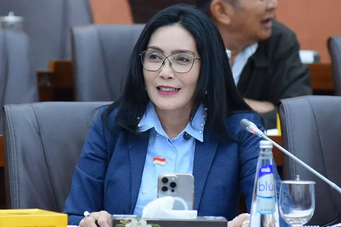 anggota Komisi VI DPR RI, Rieke Diah Pitaloka. (Foto: bukamata.co)