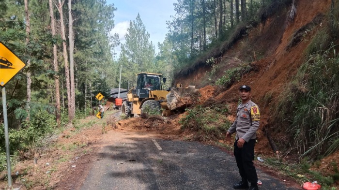 Aceh Tengah Dikepung Longsor. (Foto: LintasGayo.co)