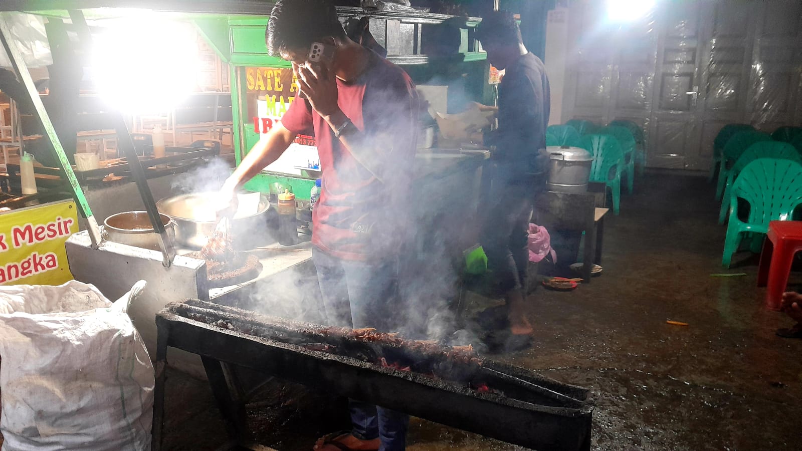 Sate Madura Ibu Ziah. (Foto: Nukilan)