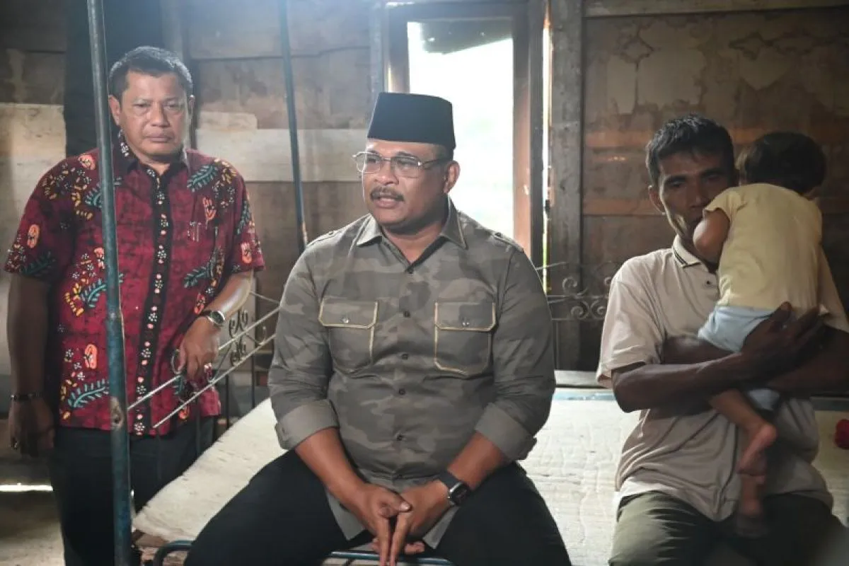 Pj Gubernur Aceh Tinjau Langsung Verifikasi Pembangunan Rumah Layak Huni di Aceh Besar. (Foto: ANTARA)
