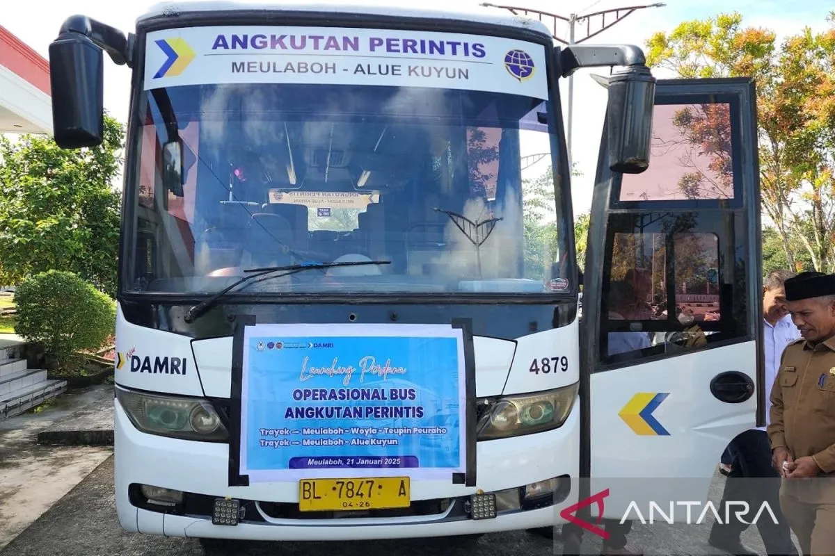 Pemkab Aceh Barat Pastikan Tarif Bus Perintis Ramah di Kantong Warga. (Foto: ANTARA)