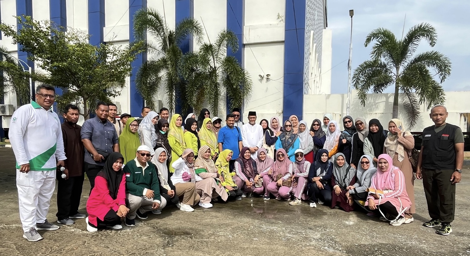 Kemenag Banda Aceh Gelar Senam Kebugaran dan Tes Kesehatan untuk JCH 2025. (Foto: Kemenag Aceh)