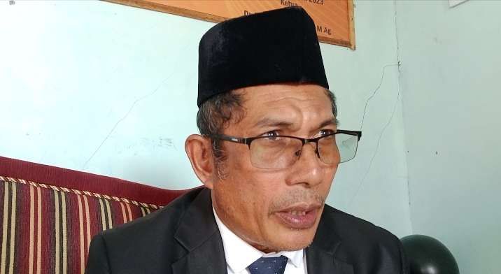 Sekretaris Kopertais wilayah V Provinsi Aceh, Dr. Bustami Abu Bakar saat dikonfirmasi RRI di STAI Syekh Abdurrauf Aceh Singkil. (Foto: RRI)