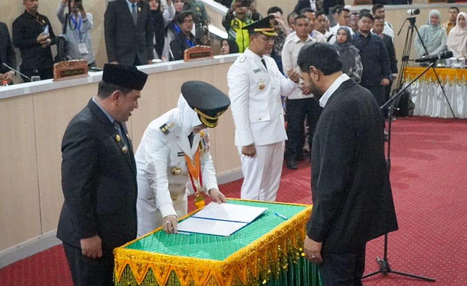 Illiza dan Afdhal Resmi Pimpin Banda Aceh, Usung Konsep Kota Kolaborasi. (Foto: Diskominfo BNA)