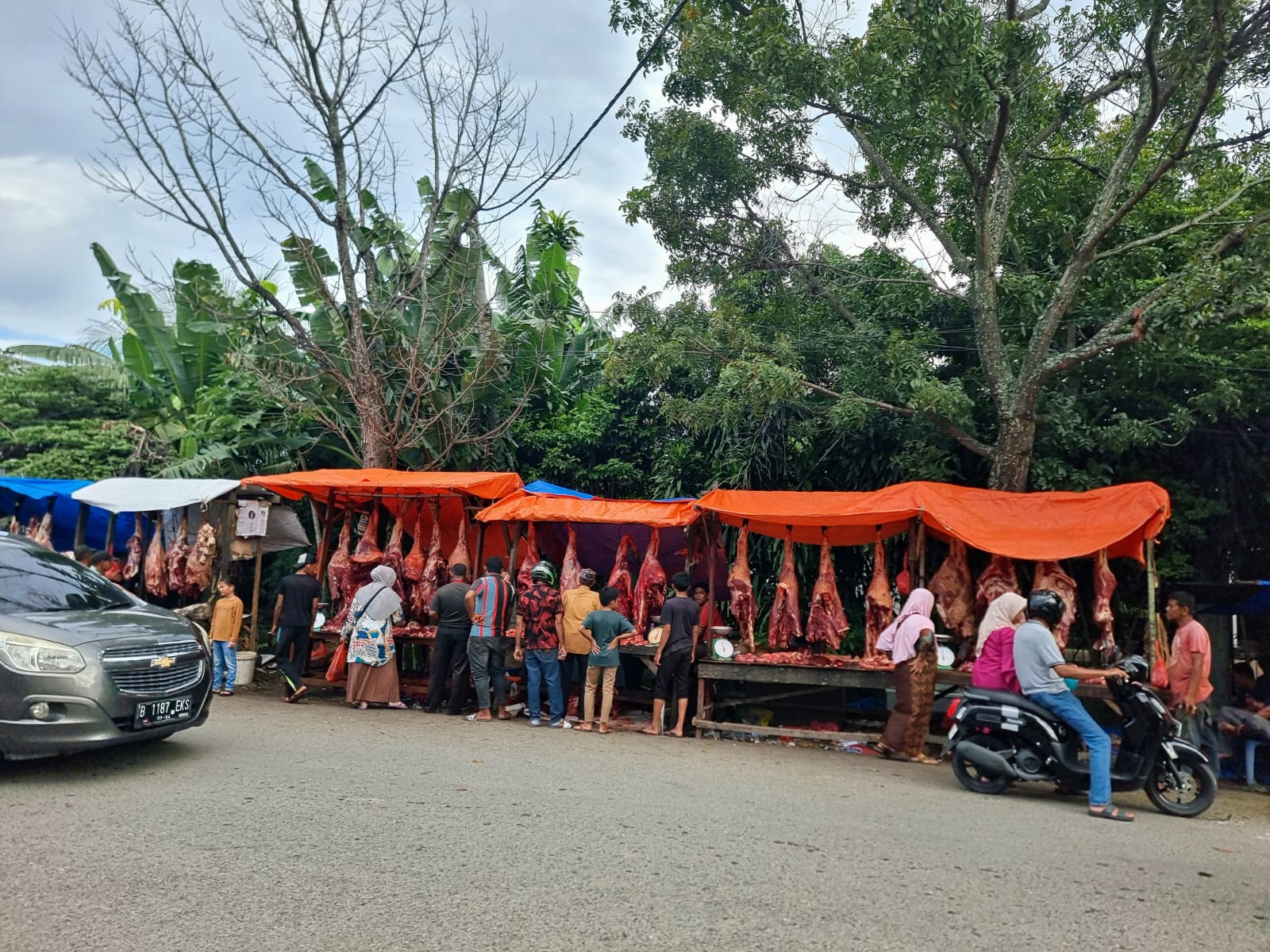 Penjual daging di kawasan Beurawe. (Foto: For Nukilan)