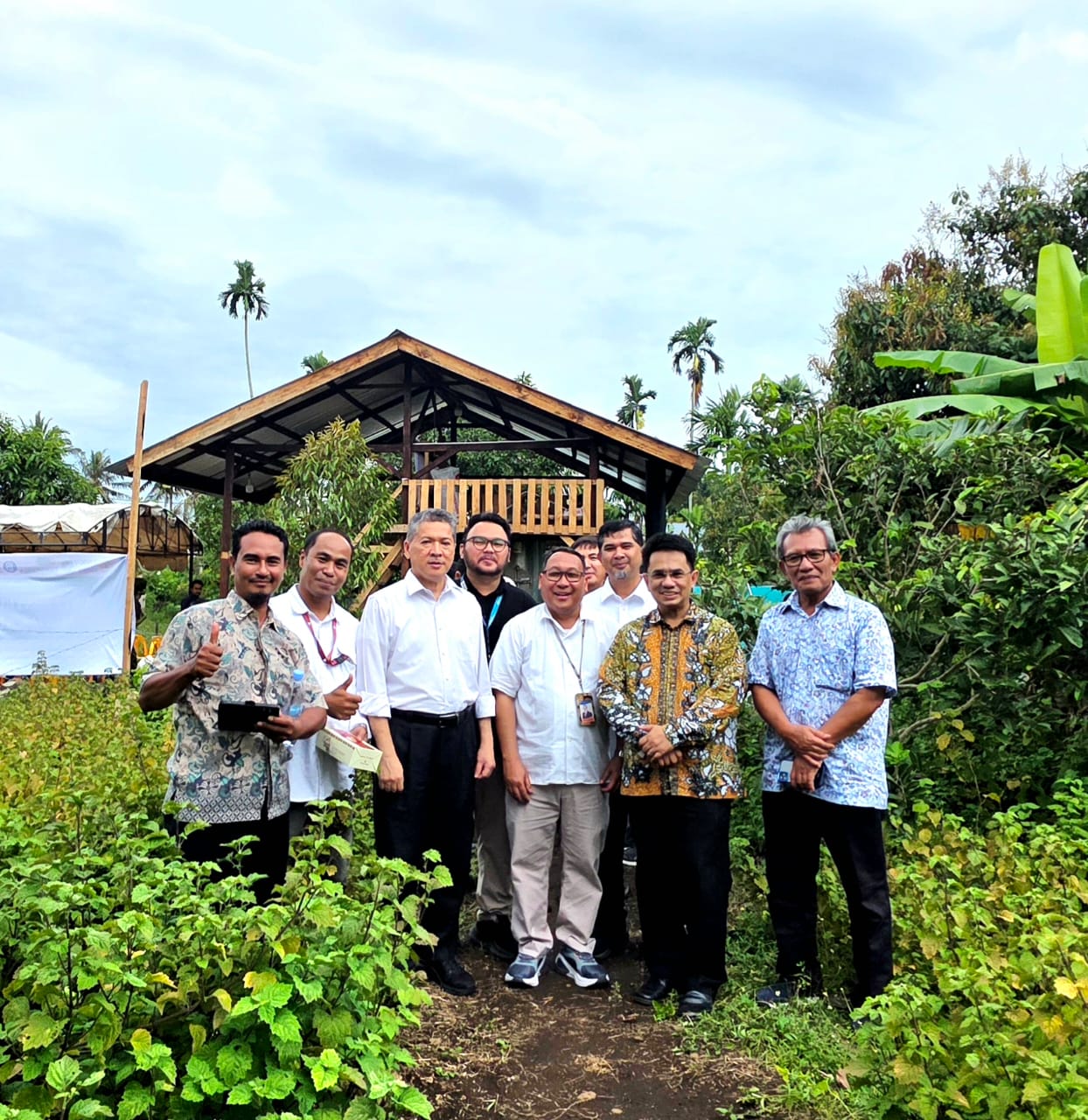 Rektor USK, Prof. Marwan bersama Mitra ARC USK. (Foto: For Nukilan)