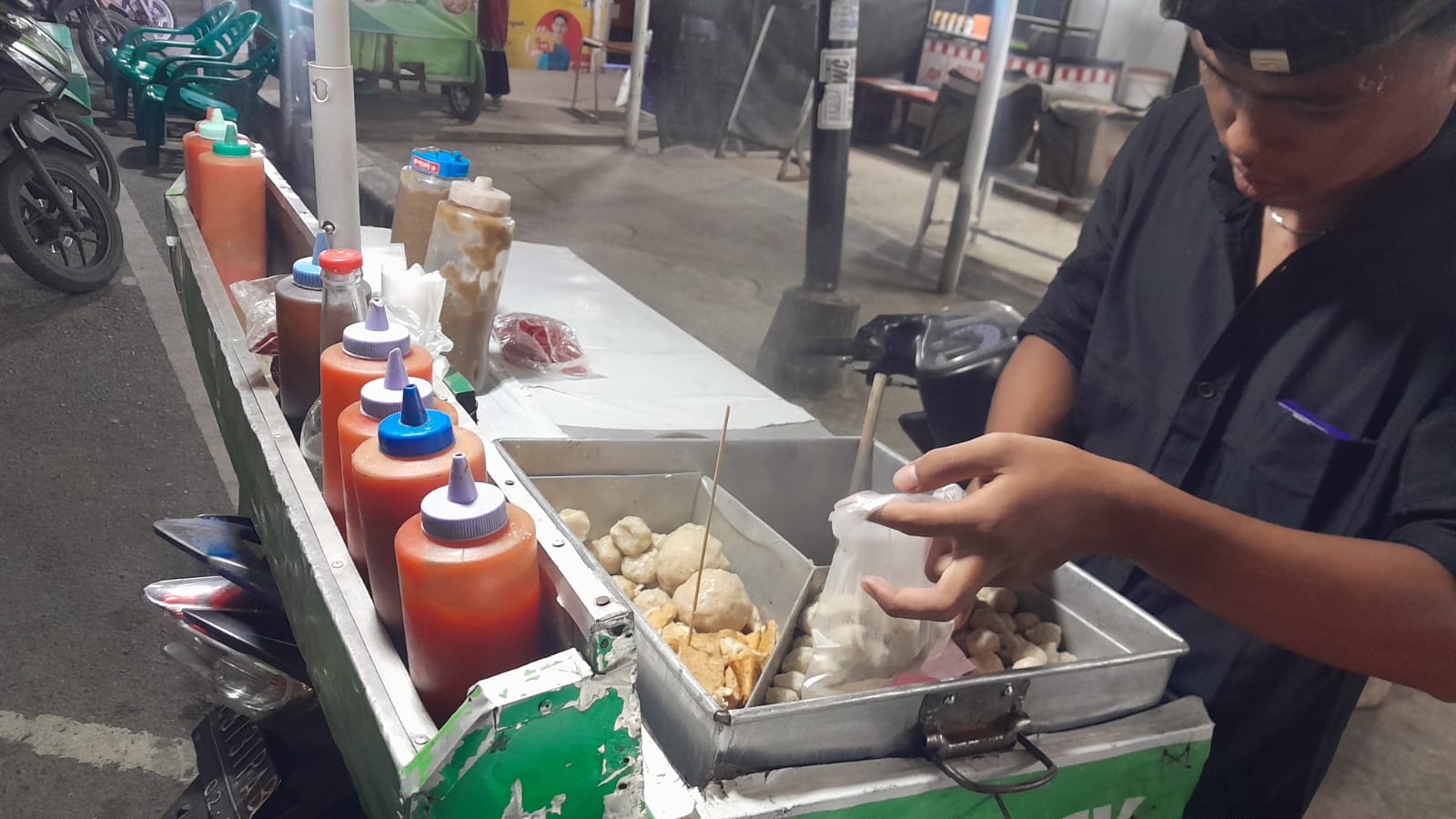 Siomay Kacang Alex di Lamdingin. (Foto: Nukilan)