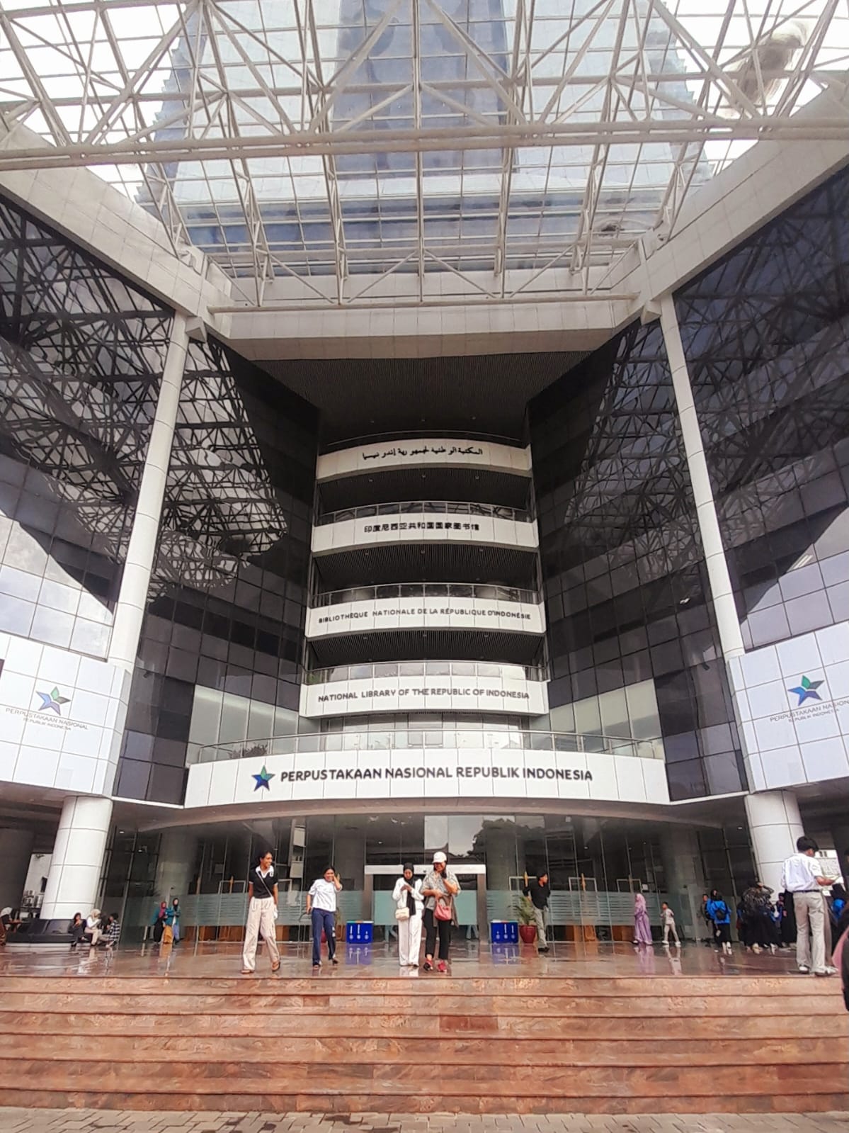 Perpustakaan Nasional Republik Indonesia. (Foto: Nukilan)