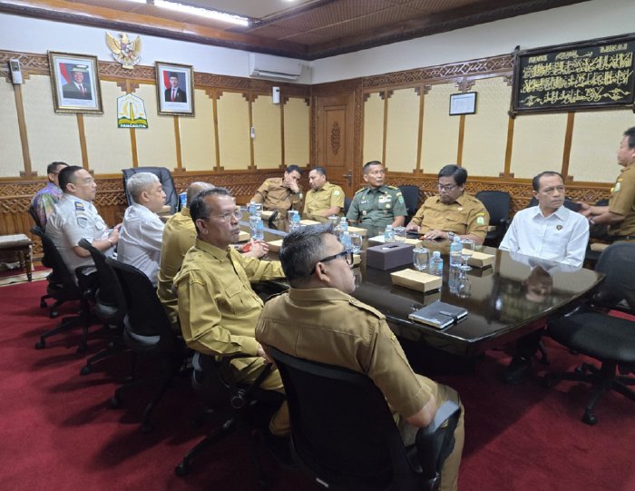 Kadinsos Aceh Hadiri Rakor Inflasi Bersama Mendagri. (Foto: Dinsos Aceh)