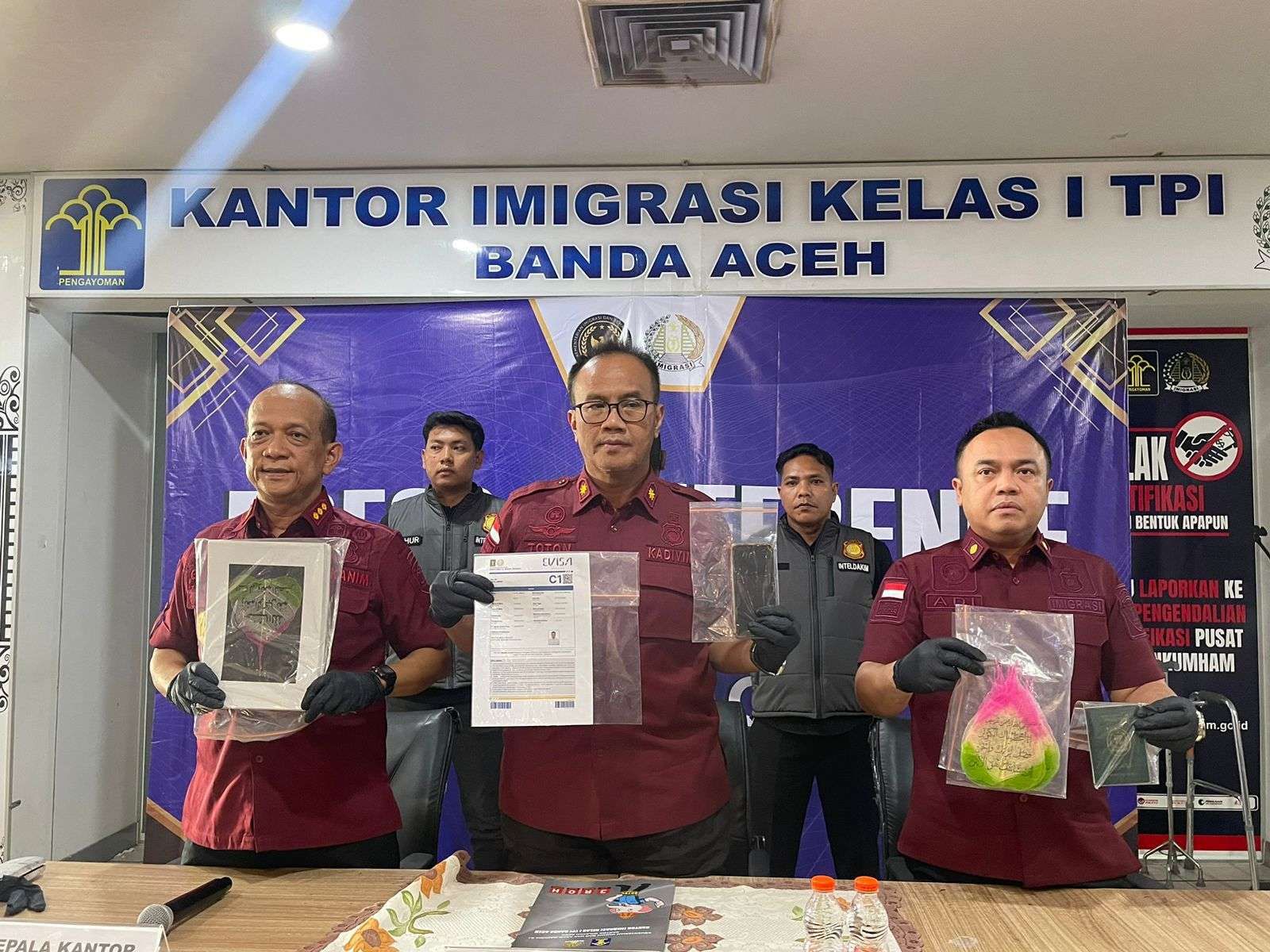 Imigrasi Banda Aceh Amankan WNA Pakistan yang Langgar Izin Tinggal. (Foto: RRI)