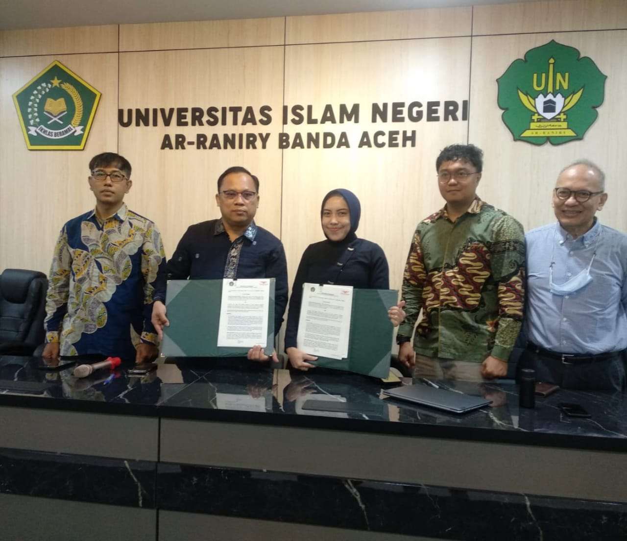 Narasumber pelatihan Training of Trainers (ToT), di Aula Lantai III Gedung Biro Rektorat UIN Ar-Raniry Banda Aceh. (Foto: Humas UIN Ar-Raniry)