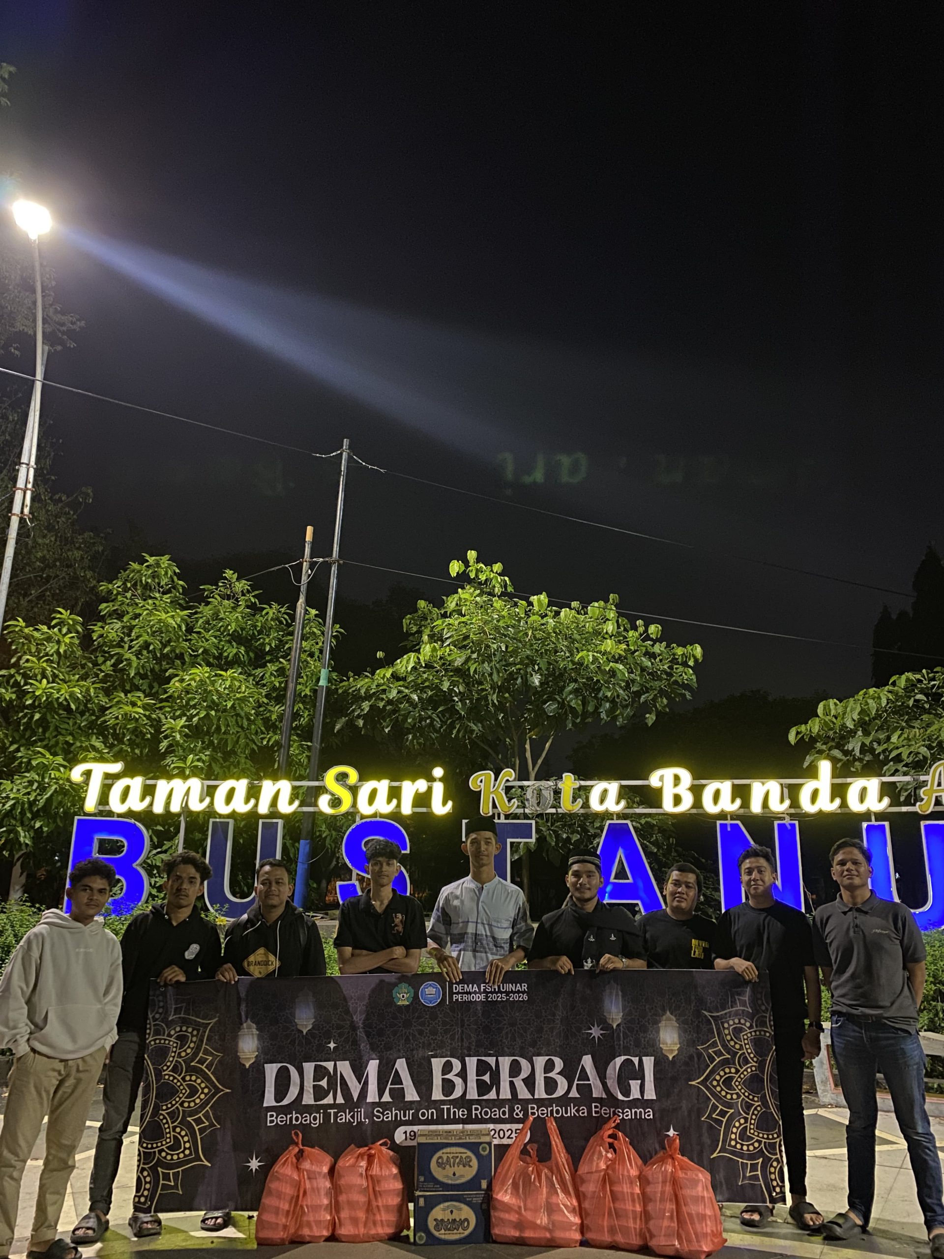 DEMA FSH UIN Ar-Raniry Gelar Sahur On The Road