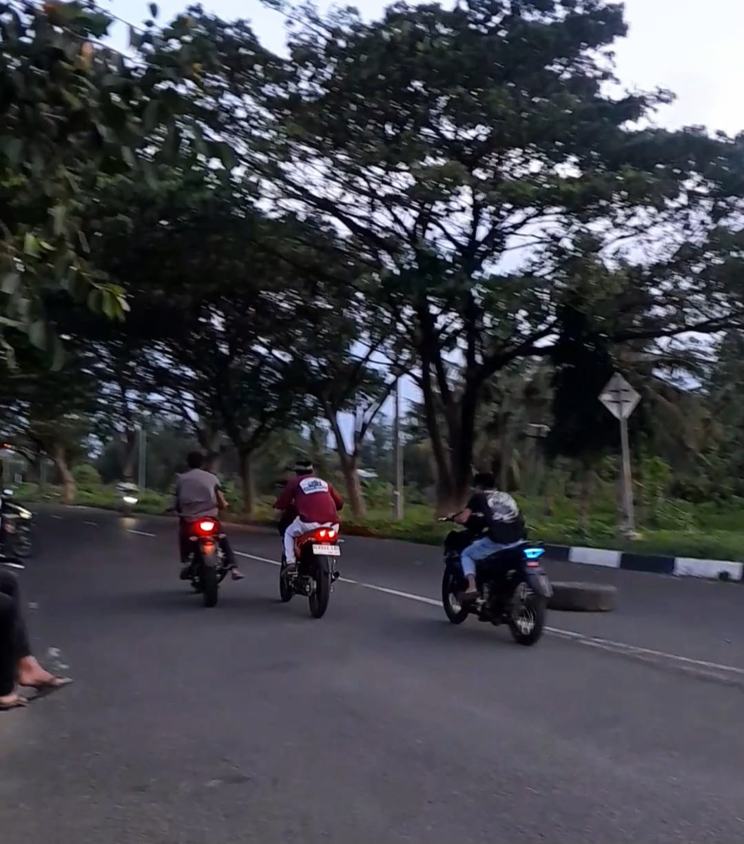 Aksi balap liar remaja di Kota Banda Aceh. (Foto: Nukilan)