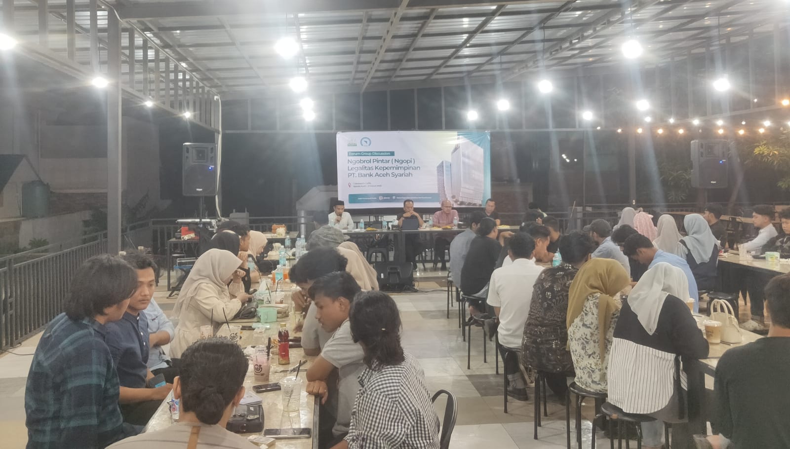 Kegiatan Focus Group Discussion (FGD) Legalitas Kepemimpinan PT. Bank Aceh Syariah di Colosseum Coffe, Banda Aceh, pada Jum'at 21 Maret 2025. (Foto: Nukilan/Rezi)