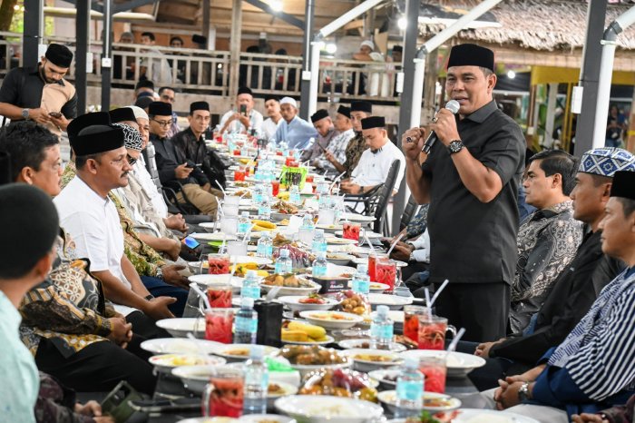 Bupati Syech Muharram Ajak Cendekiawan Bersinergi Membangun Aceh Besar. (Foto: MC Abes)