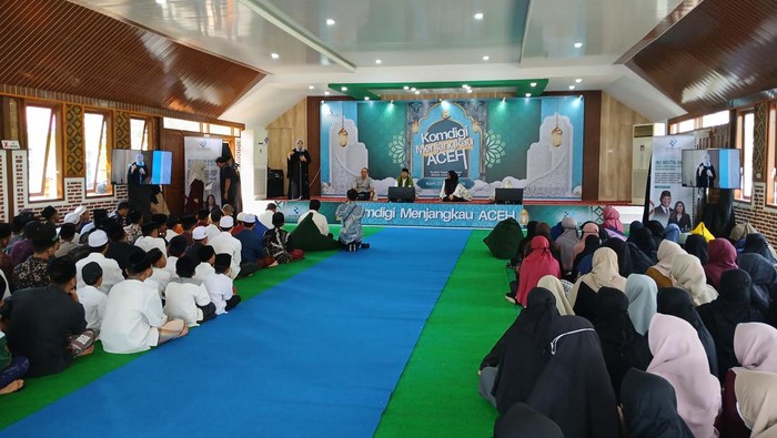 Kemkomdigi Percepat Penyediaan Internet untuk Pesantren-Madrasah di Aceh. (Foto: Detik.com)