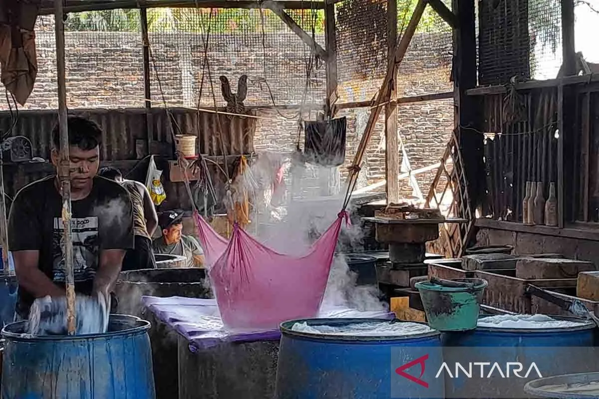 Pengrajin Tahu di Banda Aceh Genjot Produksi di Awal Ramadan. (Foto: ANTARA)