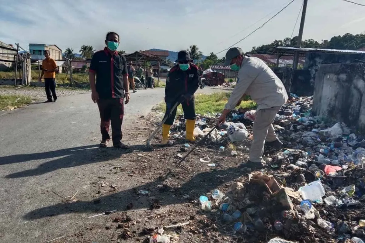 DLH Aceh Selatan Dorong Pemerintahan Desa Kelola Sampah Secara Mandiri. (Foto: ANTARA)
