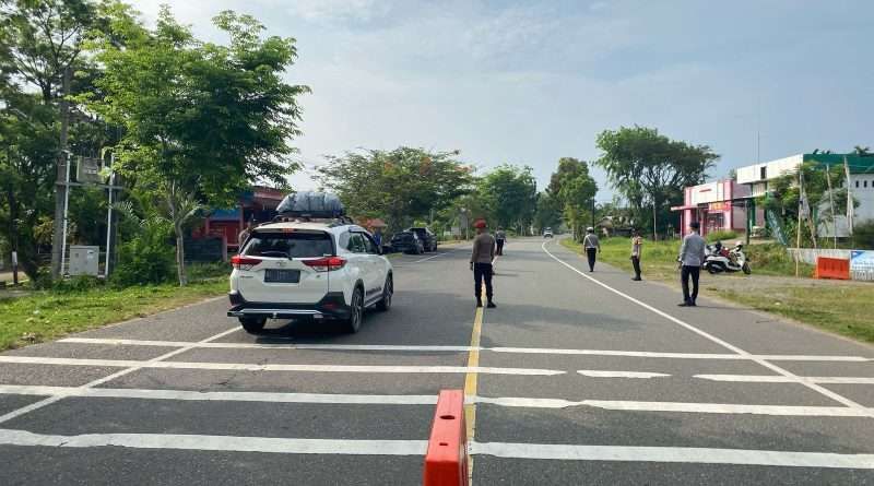 Lalu Lintas Banda Aceh-Calang Lancar, Polisi Intensifkan Pengaturan Arus Kendaraan. (Foto: RRI)