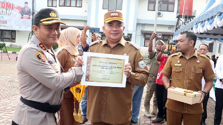Ungkap Kasus Narkoba Rp 1,5 Miliar, Kapolres Aceh Tenggara Terima Penghargaan dari Bupati