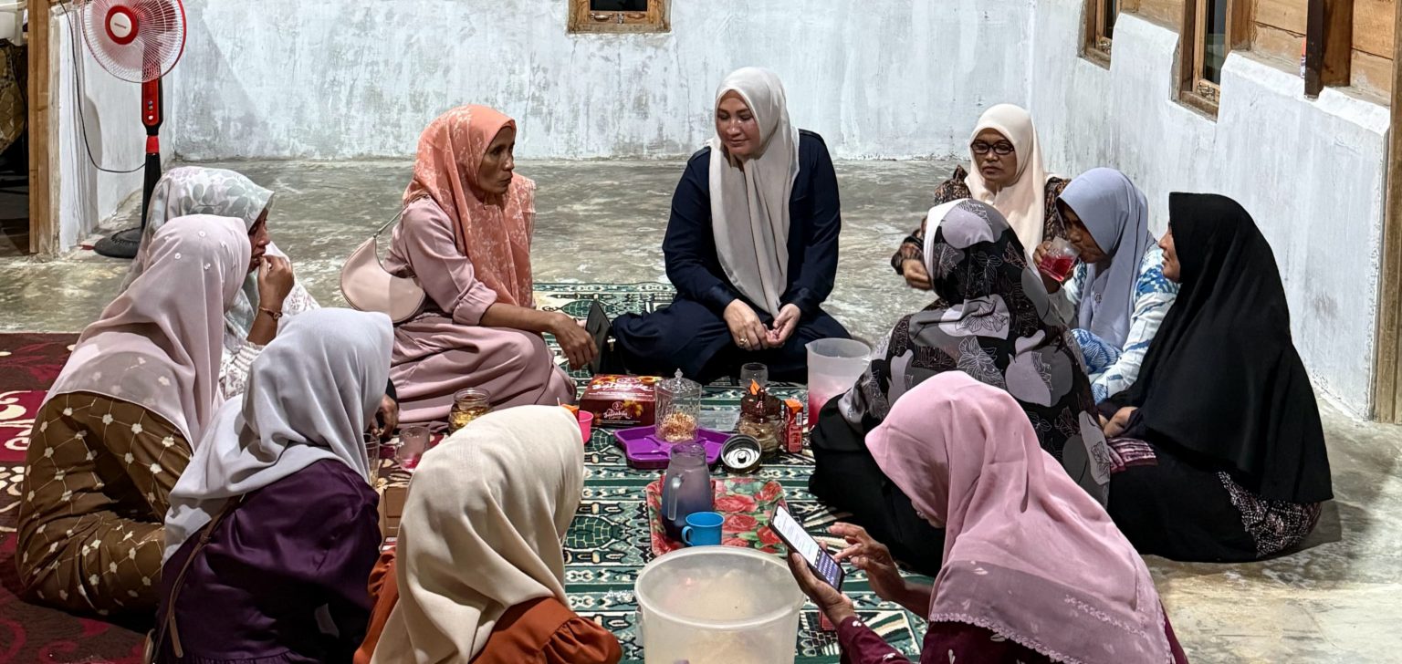 Ketua TP PKK Aceh Ziarah ke Seunudon, Santuni Anak Yatim dan Masyarakat